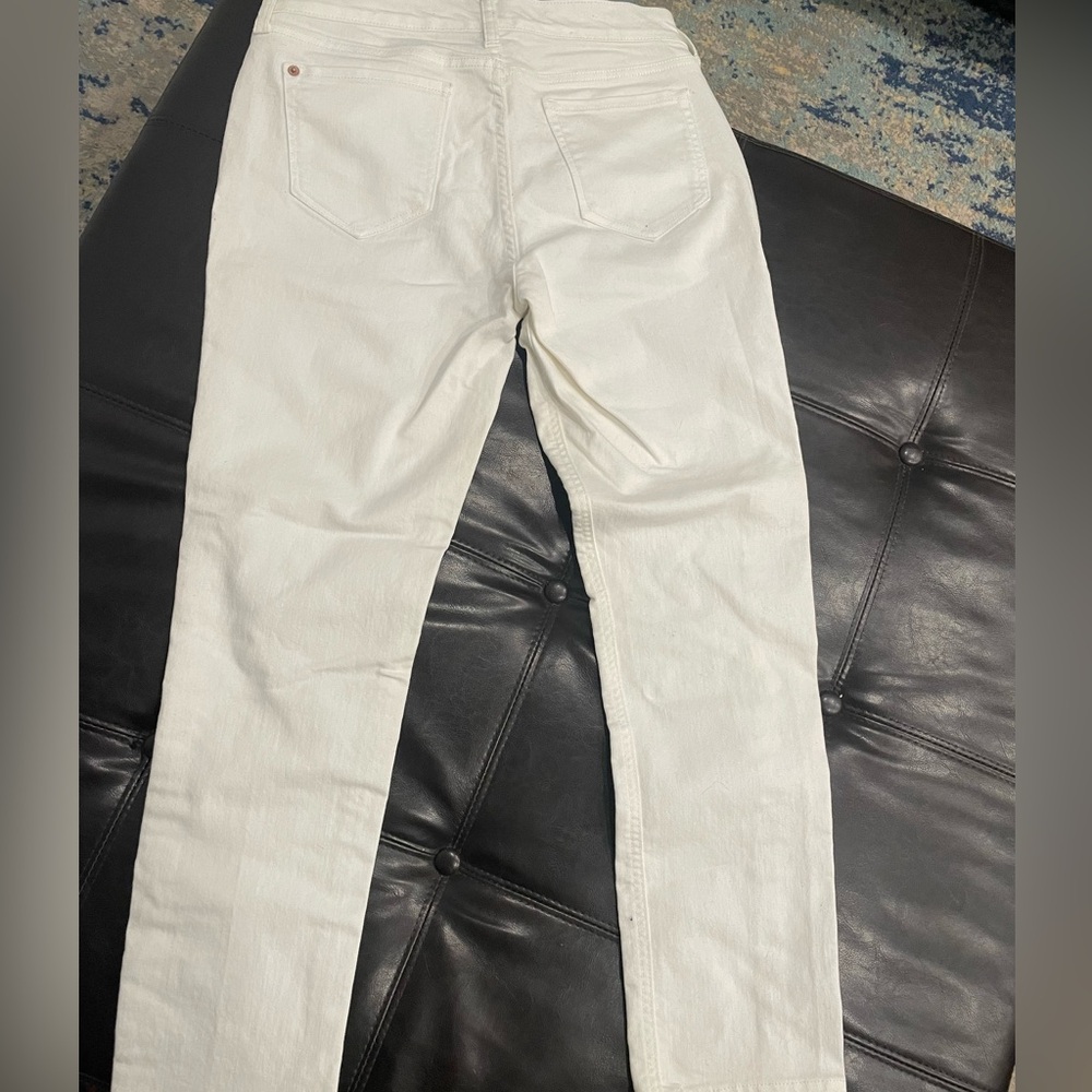 Old navy boyfriend straight white jeans size 4